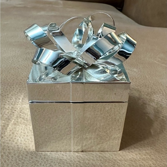 Brass Gift Box Present Christmas Decor / Storage Solid Heavy 3D Opens - Picture 1 of 11